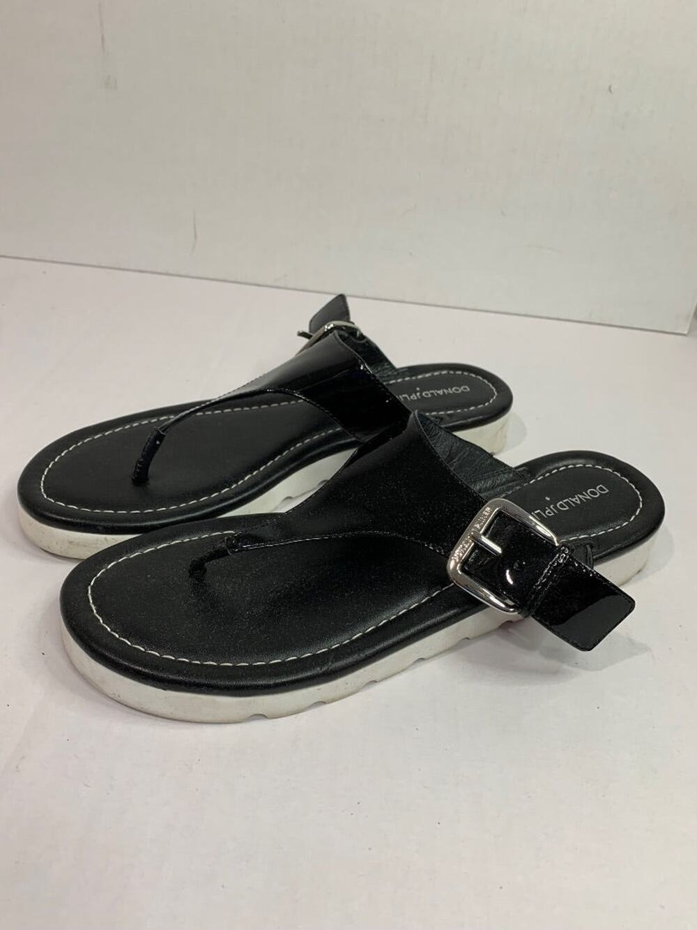 Size 9M Donald J Pliner Black Patent Thong Platform Sandals